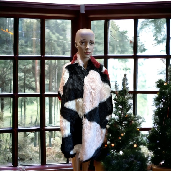Donna Salyer's FABULOUS FURS